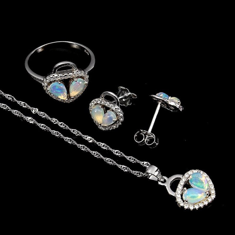 14CT WHITE GOLD NATURAL FIRE OPAL HEART NECKLACE EARRINGS & RING SET.