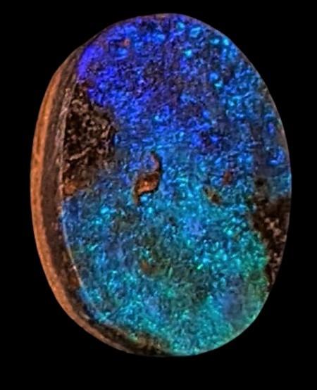 2.6 CARATS WINTON BOULDER OPAL