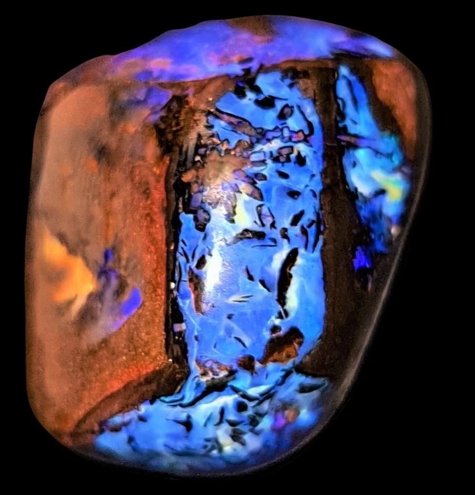 81 CARATS YOWAH BOULDER OPAL,