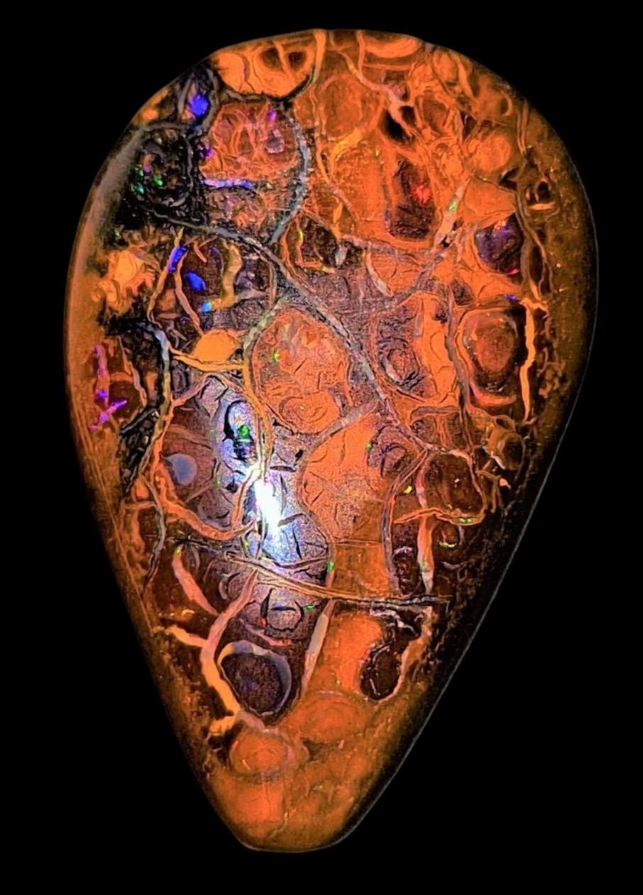 58 CARATS KOROIT BOULDER OPAL.