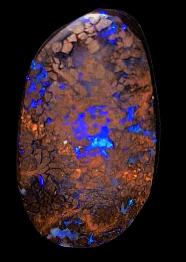 11 CARATS KOROIT BOULDER OPAL